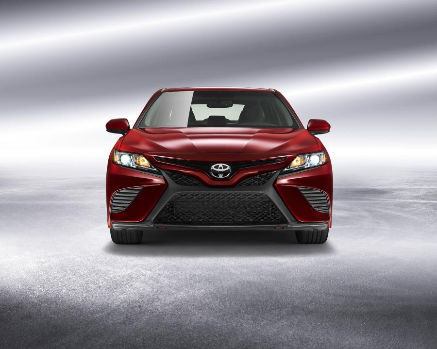  Toyota Camry SE 2017 года  (NA) (фото 17 из 23)